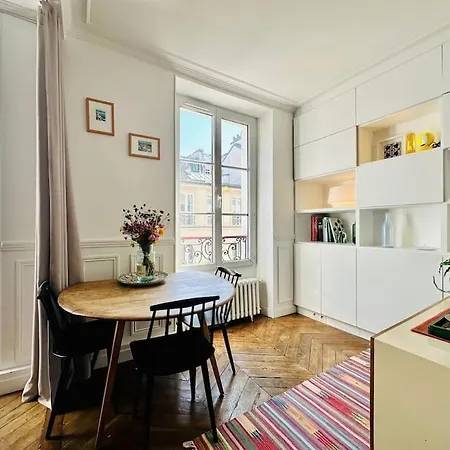 - Decouvrir La Lumiere Apartment