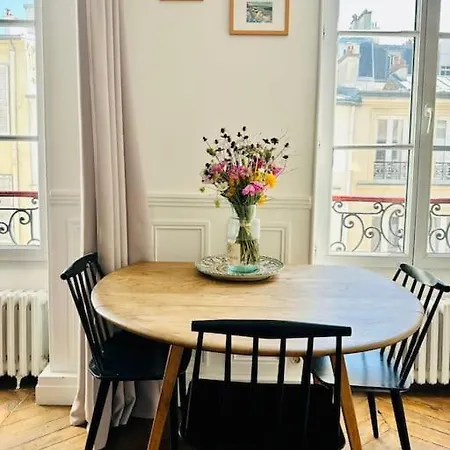 - Decouvrir La Lumiere * Paris